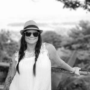 Meet your Posher, Leigh